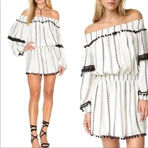 Tularosa off the shoulder Jacqueline tunic dress S